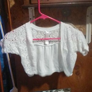 Short sleeved sweater